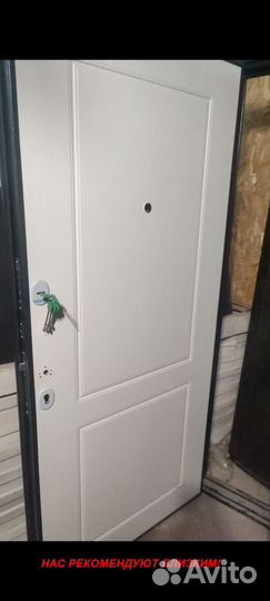 Толстая дверь входная с шумоизоляцией