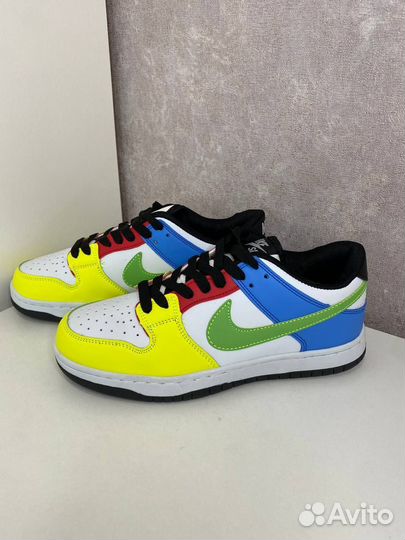 Кроссовки nike женские