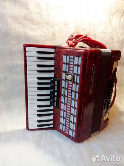 Аккордеон Weltmeister Serino, 3/4, 5/3 регистра
