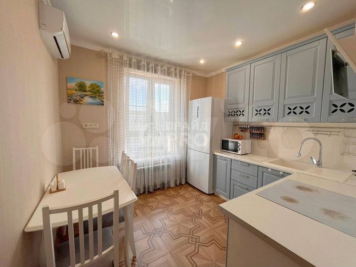 2-к. квартира, 58 м², 8/8 эт.