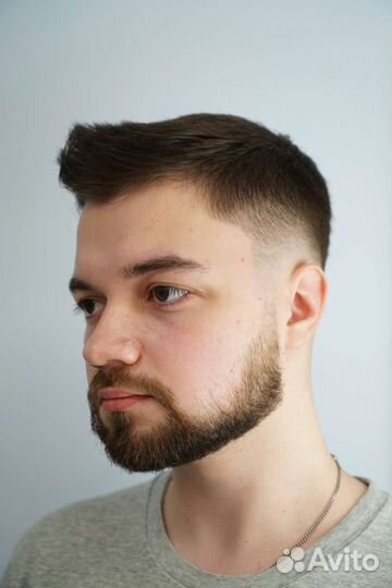 Модель мужская стрижка