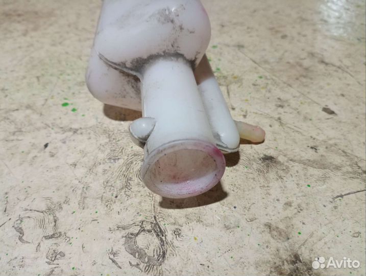 Расширительный бачок Mitsubishi Lancer 9