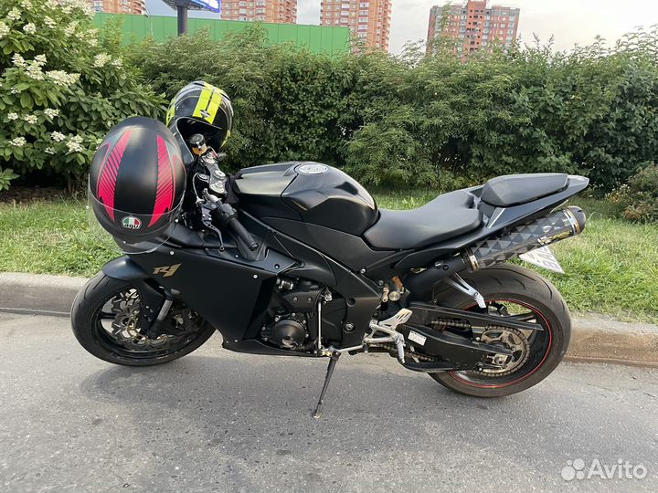 Yamaha yzf r1