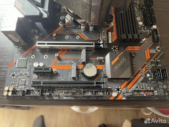 Материнская плата с процессором i5 9400f