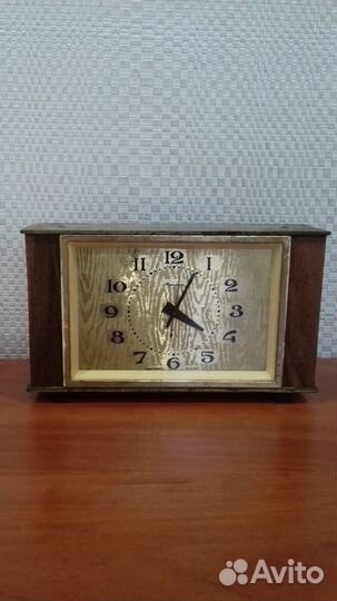 Часы настольные молния СССР