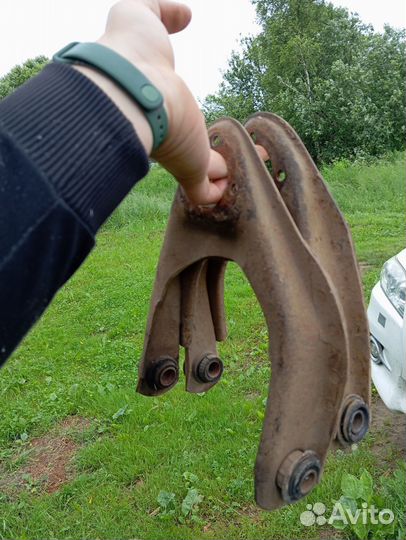 Рычаги верхние ваз 2107