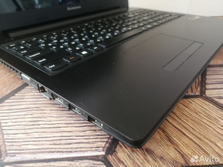 Ноутбук lenovo