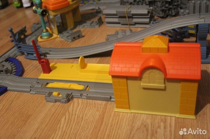 Железная дорога Чаггингтон Chuggington Motorized