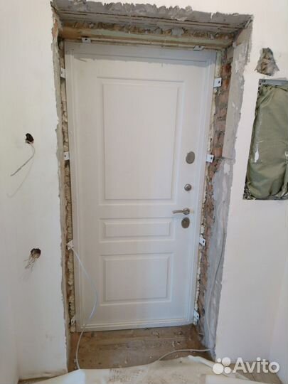 Двери входные с коробкой