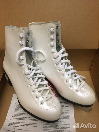 Коньки женские новые