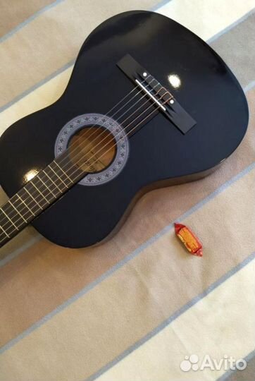 Гитара хорошего качества