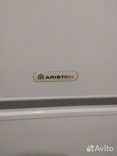 Холодильник Аристон