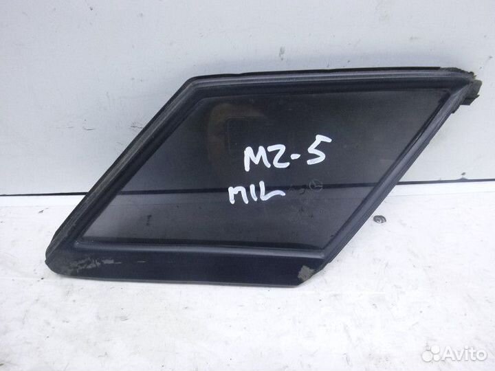 Стекло двери передней левой mazda mazda 5 (CR) 200