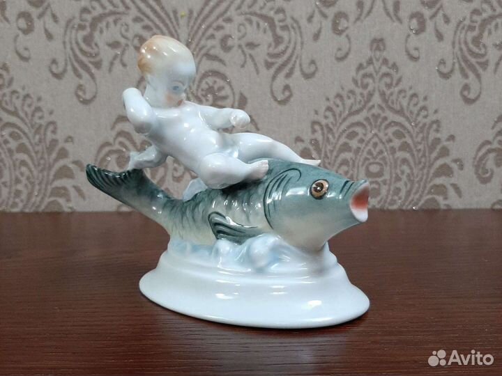 Форфоровая статуэтка Путти,Херенд