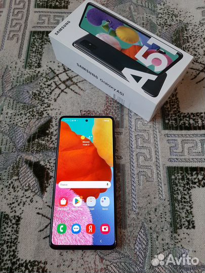 Samsung Galaxy A51, 4/64 ГБ
