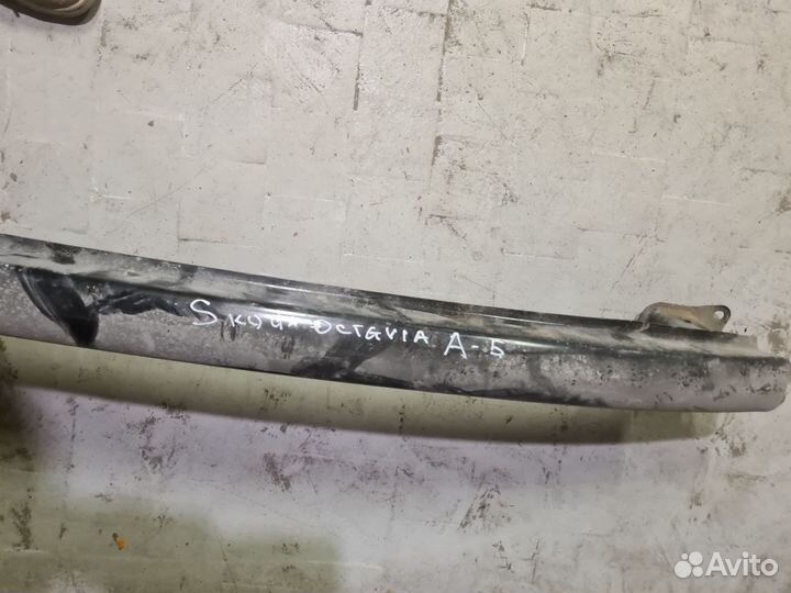 Усилитель заднего бампера для Skoda Octavia A5