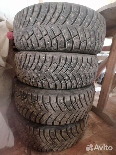 Michelin X-Ice North 4 185/65 R15