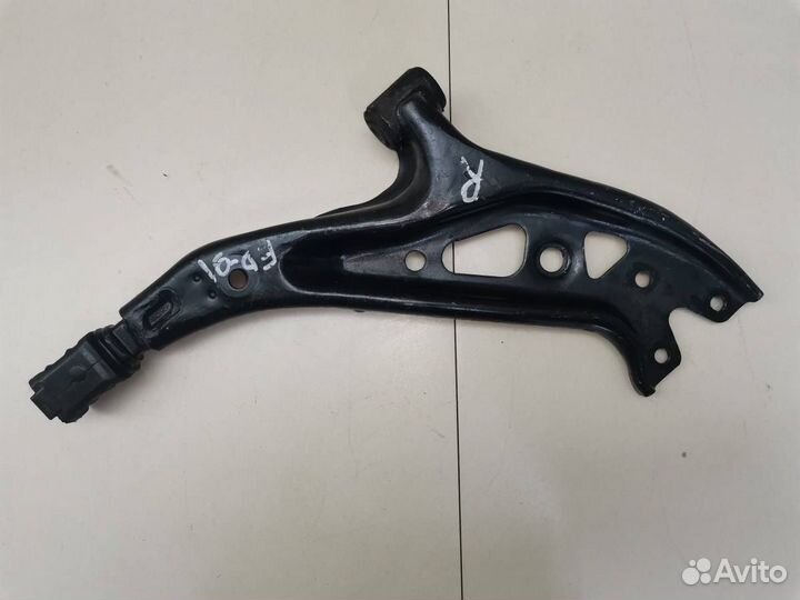 Рычаг передний правый Toyota Starlet P9 1996-1999