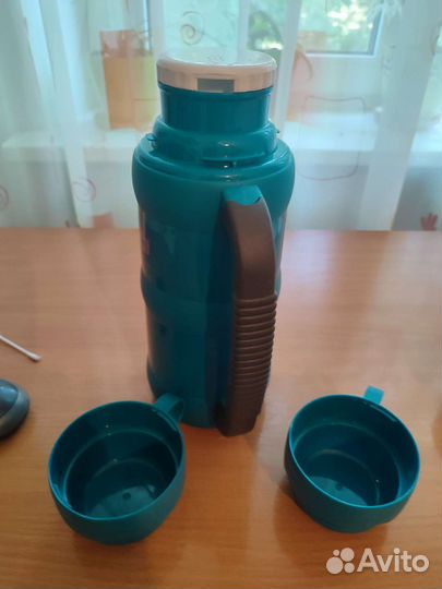 Корпус термоса с кружками