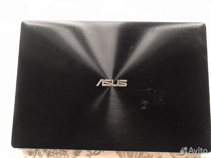 Ноутбук asus