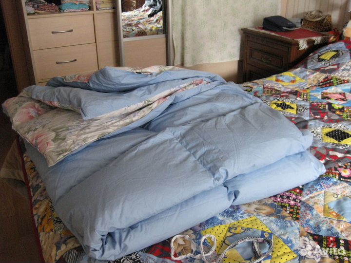 Одеяло пуховое односпальное 150 на 215 новое