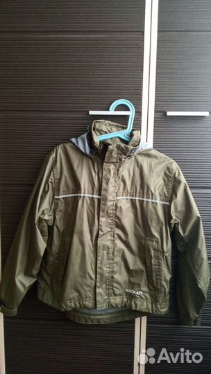 Куртка ветровка