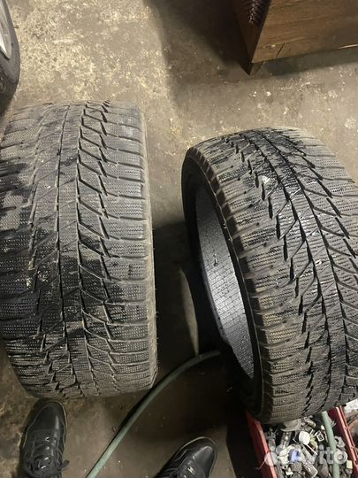 Triangle Trin PS01 235/40 R18