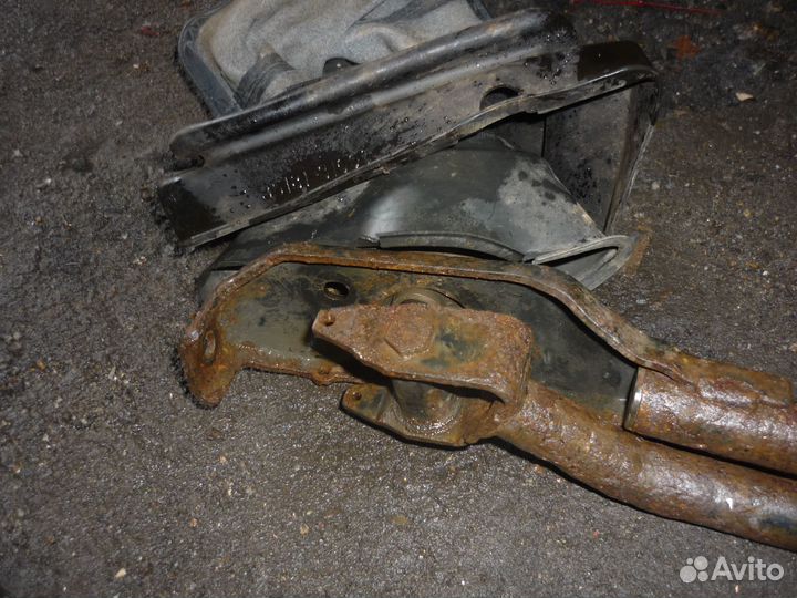 Кулиса Ниссан Альмера Классик