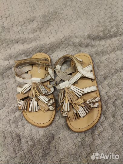 Сандалии для девочки