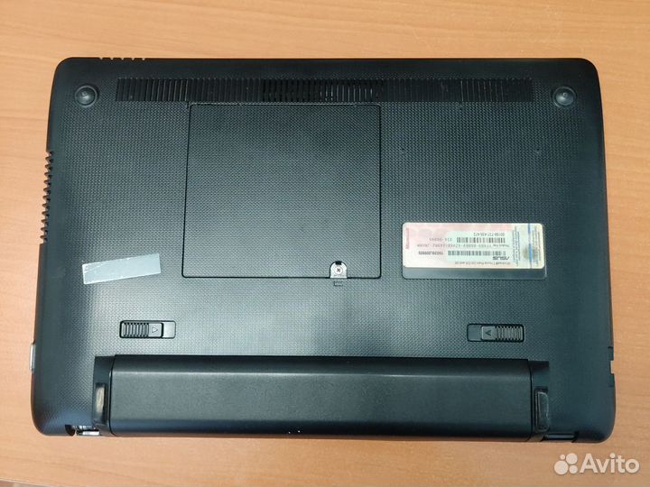 Нетбук asus EEE PC 1215N