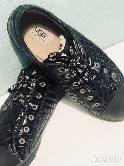 Кроссовки оригинал Ugg australia 40