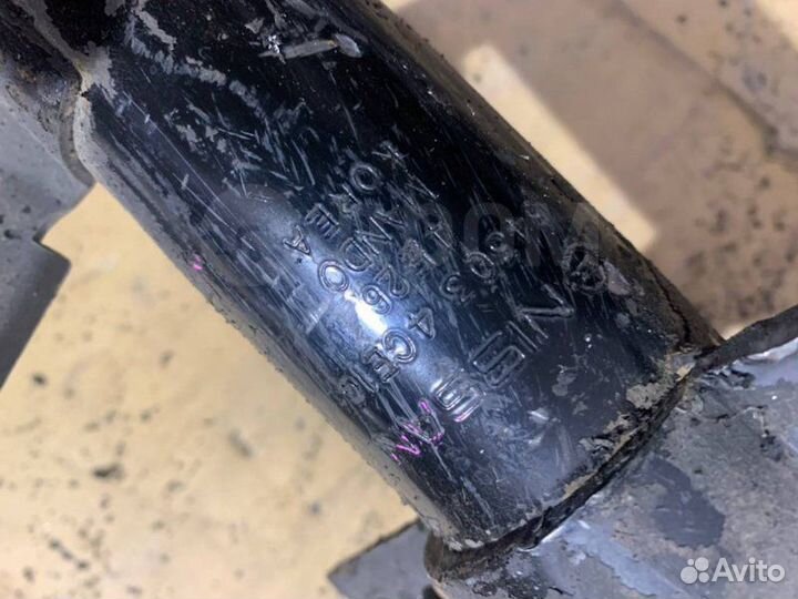 Стойки передние Nissan X-Trail HNT32