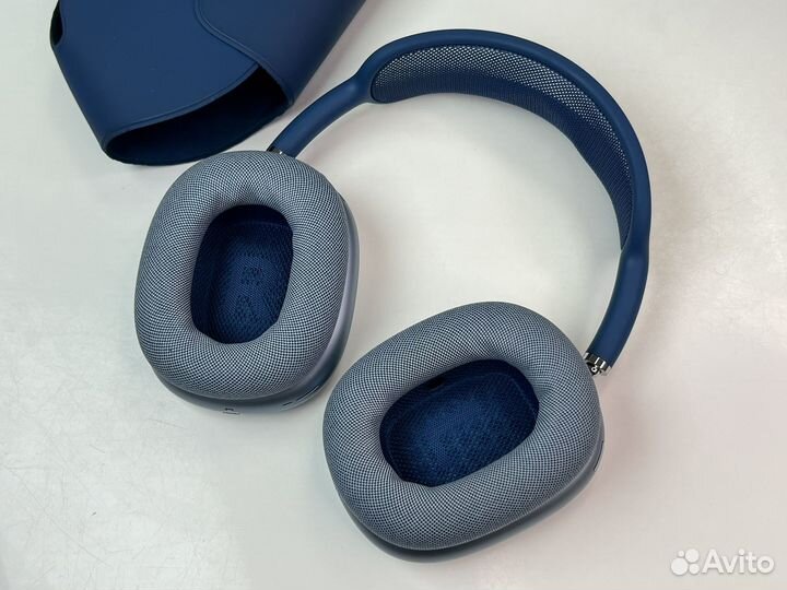 Apple AirPods Max Blue