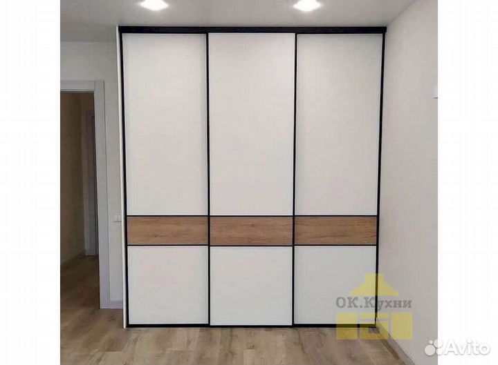 Шкаф распашной