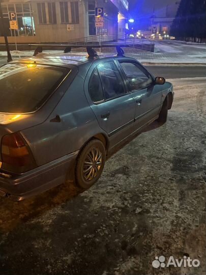 Nissan Primera 2.0 AT, 1995, 300 000 км