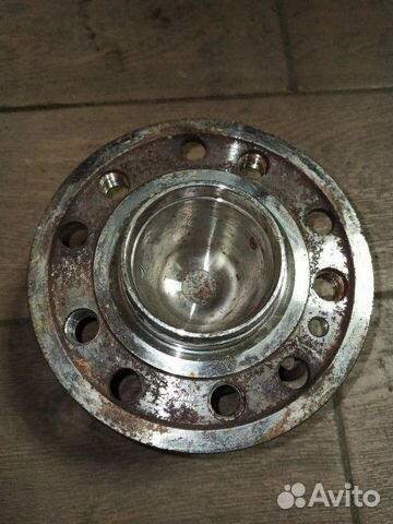 Ступица передняя правая Mercedes-Benz E-Класс