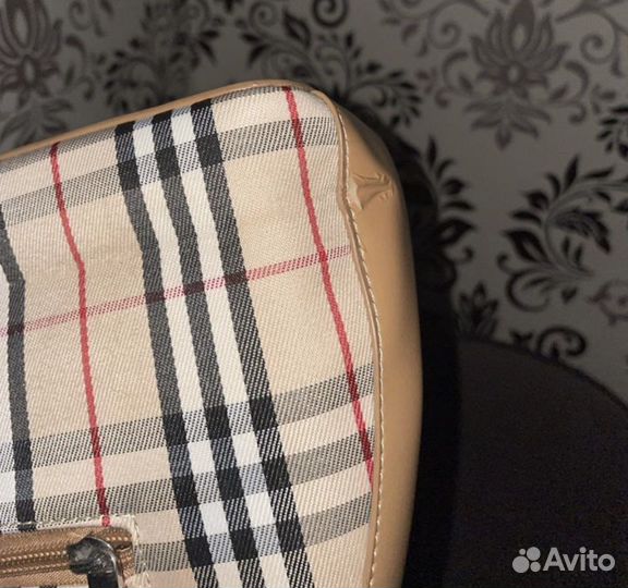 Cумка под burberry