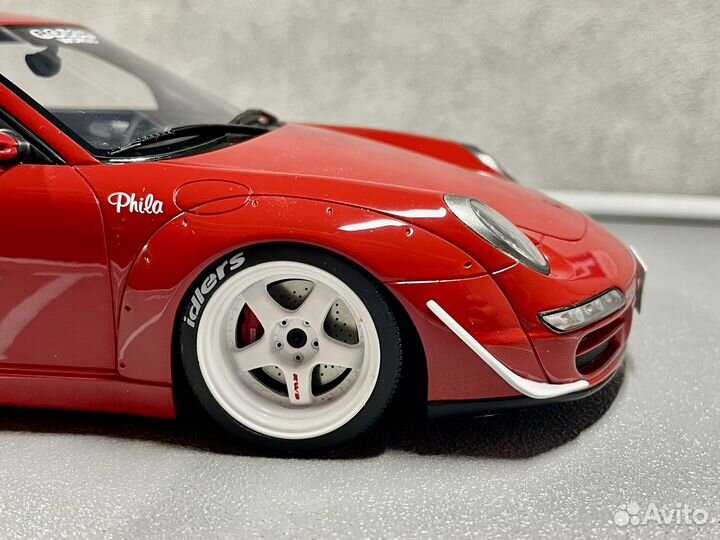 Модель Porsche 911 RWB Body Kit 1:18 GT spirit