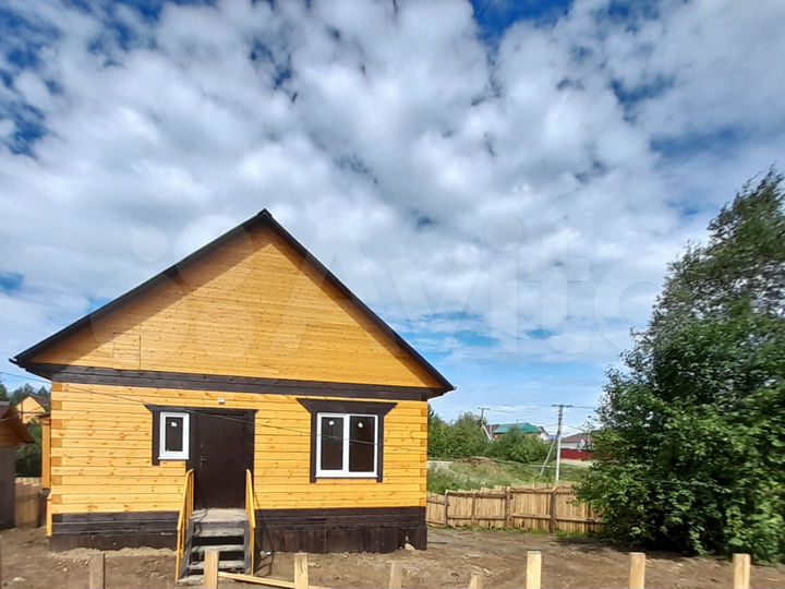 Дом 100 м² на участке 5 сот.