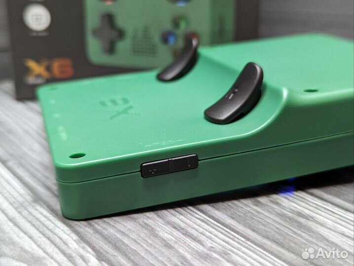 Игровая приставка портативная
