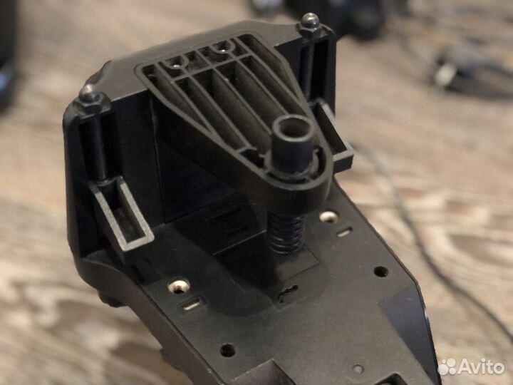 Игровой руль Logitech g27