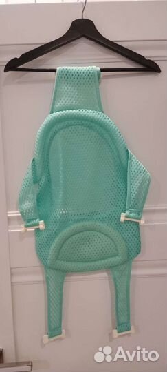 Зелёный гамак для купания новорожденных