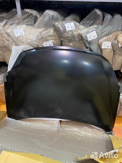 Капот Nissan Almera G15 Тайвань