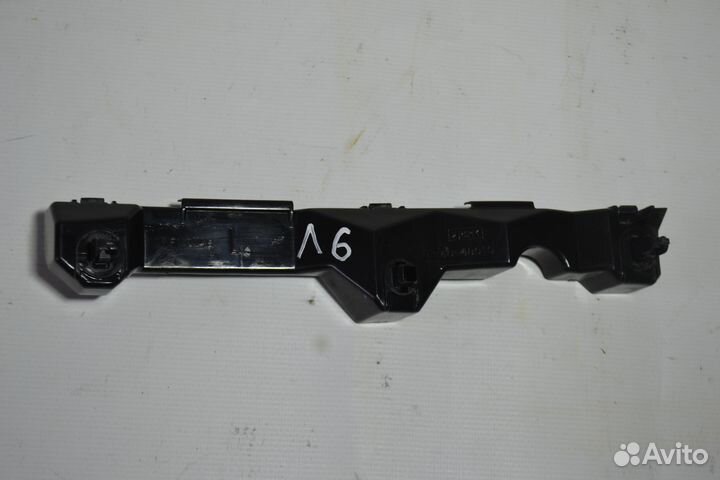 Кронштейн переднего бампера Lexus RX 2 (300)