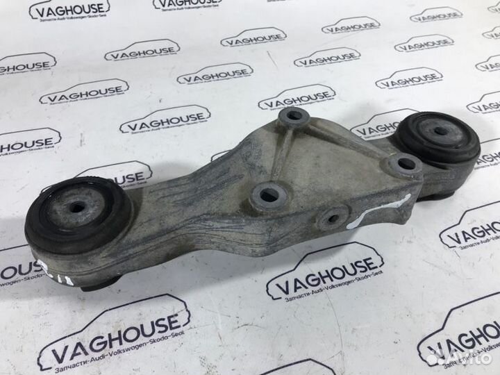 Кронштейн редуктора Audi A6 4B 2.7 ARE 2001