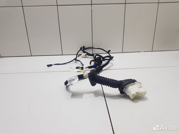 Электропроводка двери передней правой