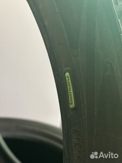 Nokian Tyres Hakka Black SUV 295/40 R21