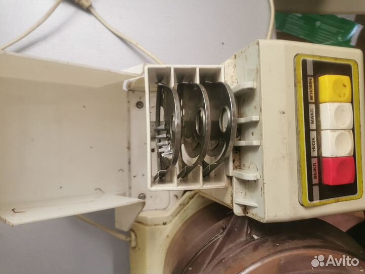 Кухонный комбайн энергия