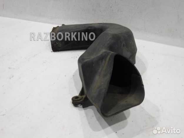 Воздухозаборник двигателя