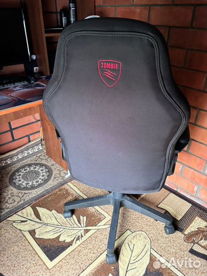 Компьютерное кресло
